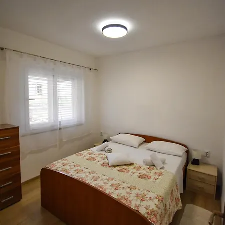Ante Apartamento
